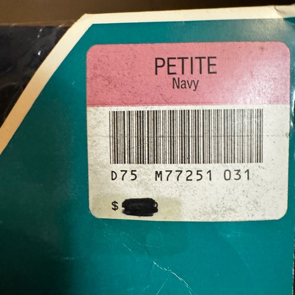 VINTAGE SEARS NEW hug along day sheers sandal foot navy pantyhose size petite - Picture 9 of 10